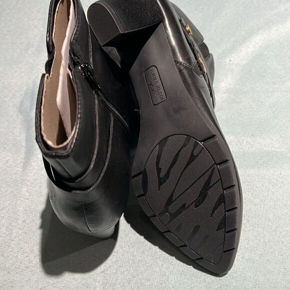 Anne Klein Chelsey Zippered Booties Size 10 B35 - Picture 9 of 11